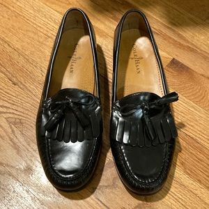 Cole Haan men's sz 11D black pinchleather kilted tassel loafers